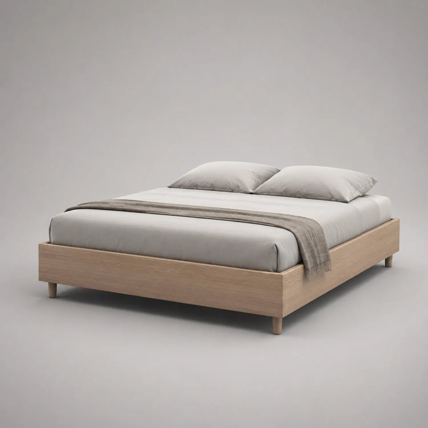 Doppelbett aus Eichenholz mit Matratze und Kissen
